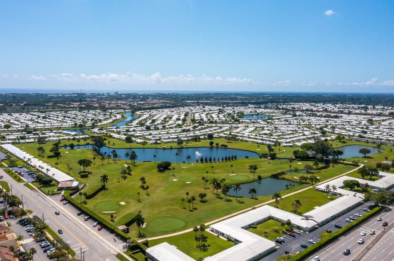 2397 11th Ave, Boynton Beach FL  33426-5317 exterior