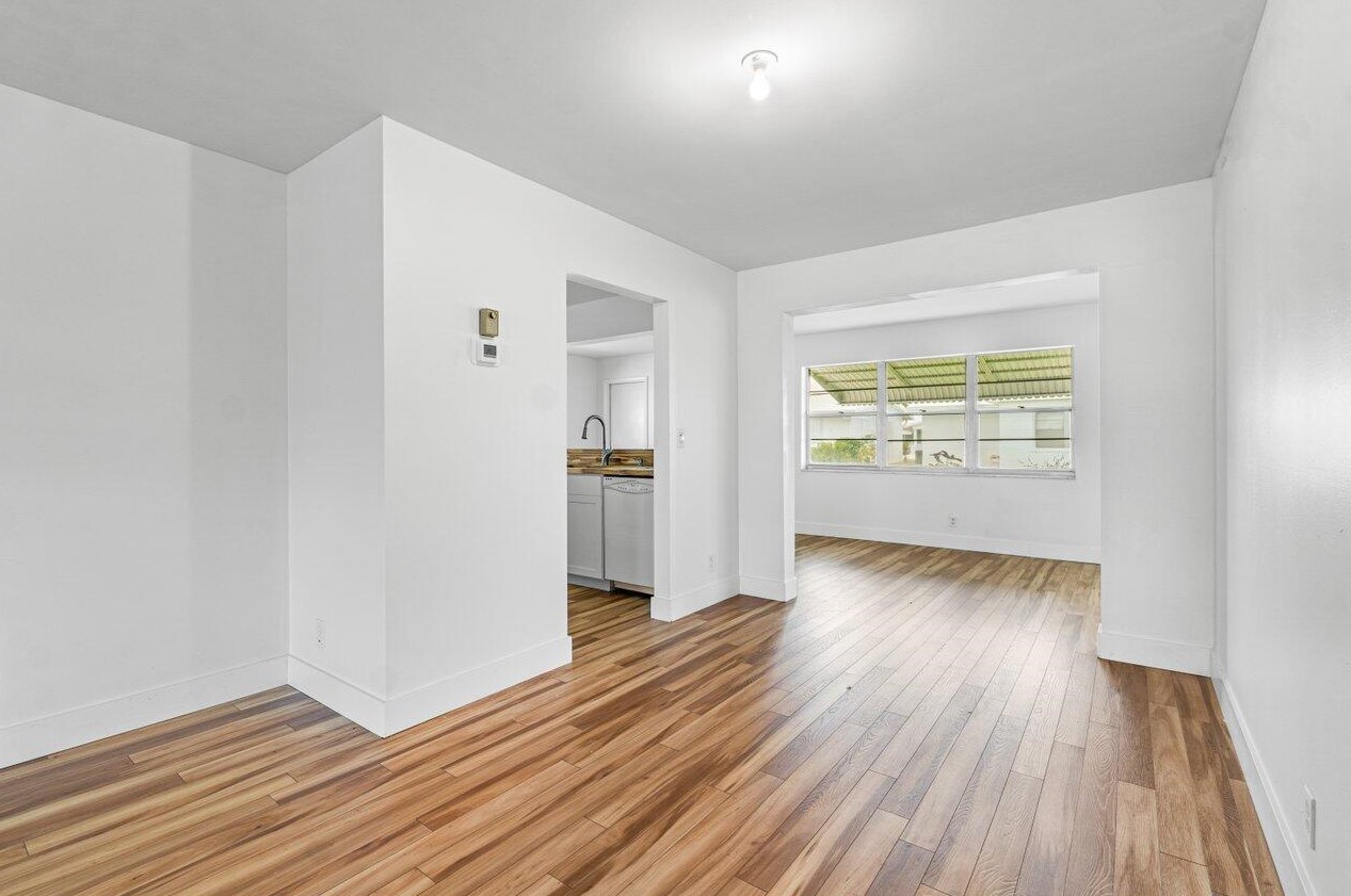 2397 11th Ave, Boynton Beach FL  33426-5317 exterior