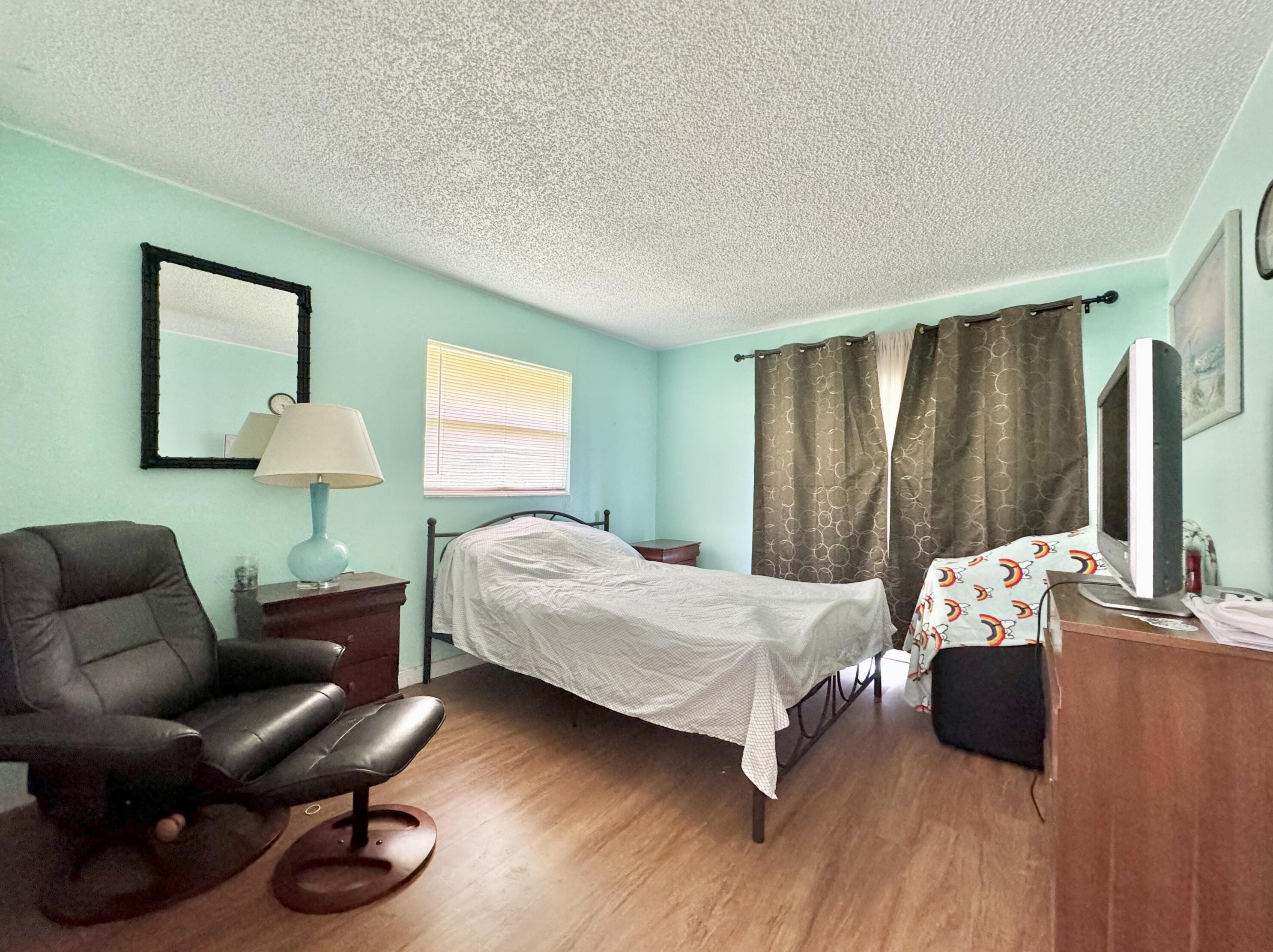 336 Brittany G, Delray Beach FL  33446-1134 exterior