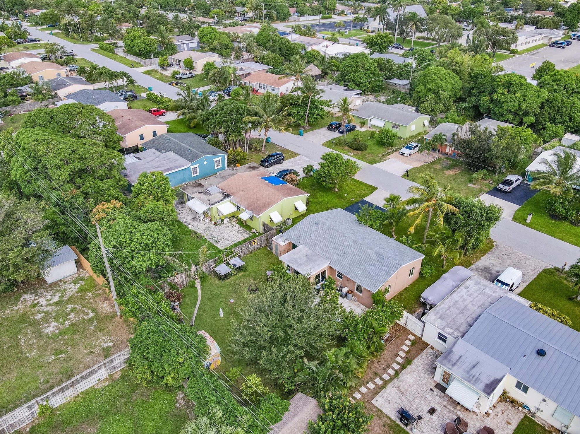 212 7 Ave, Boynton Beach FL 33435-3878 exterior