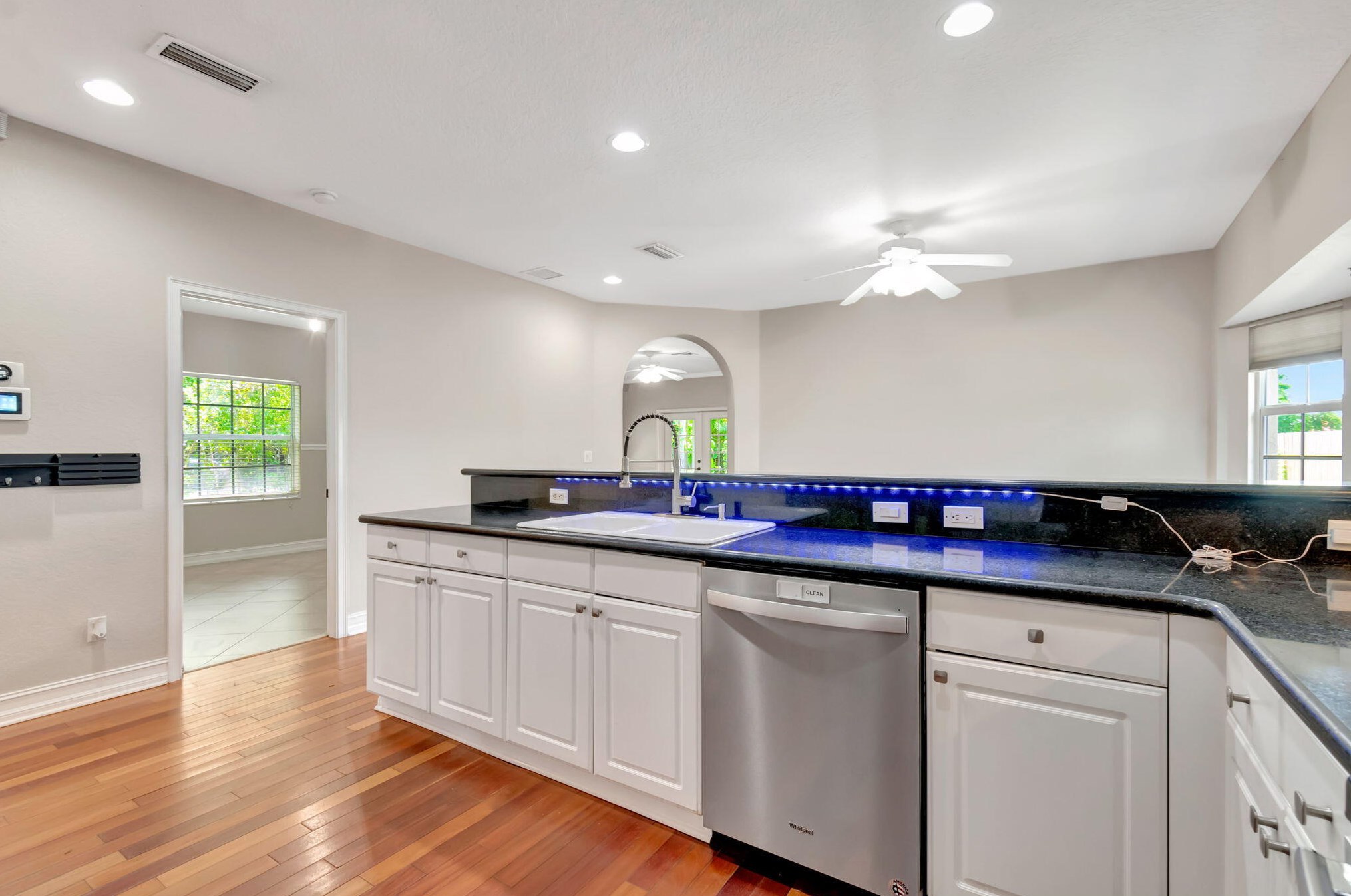 800 Ocean Ave, Boynton Beach FL 33426-4337 exterior