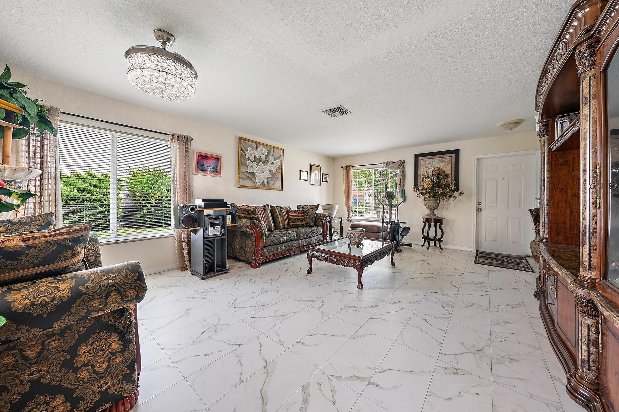 2043 Newport Is Blvd, Fort Pierce FL 34953-4582 exterior