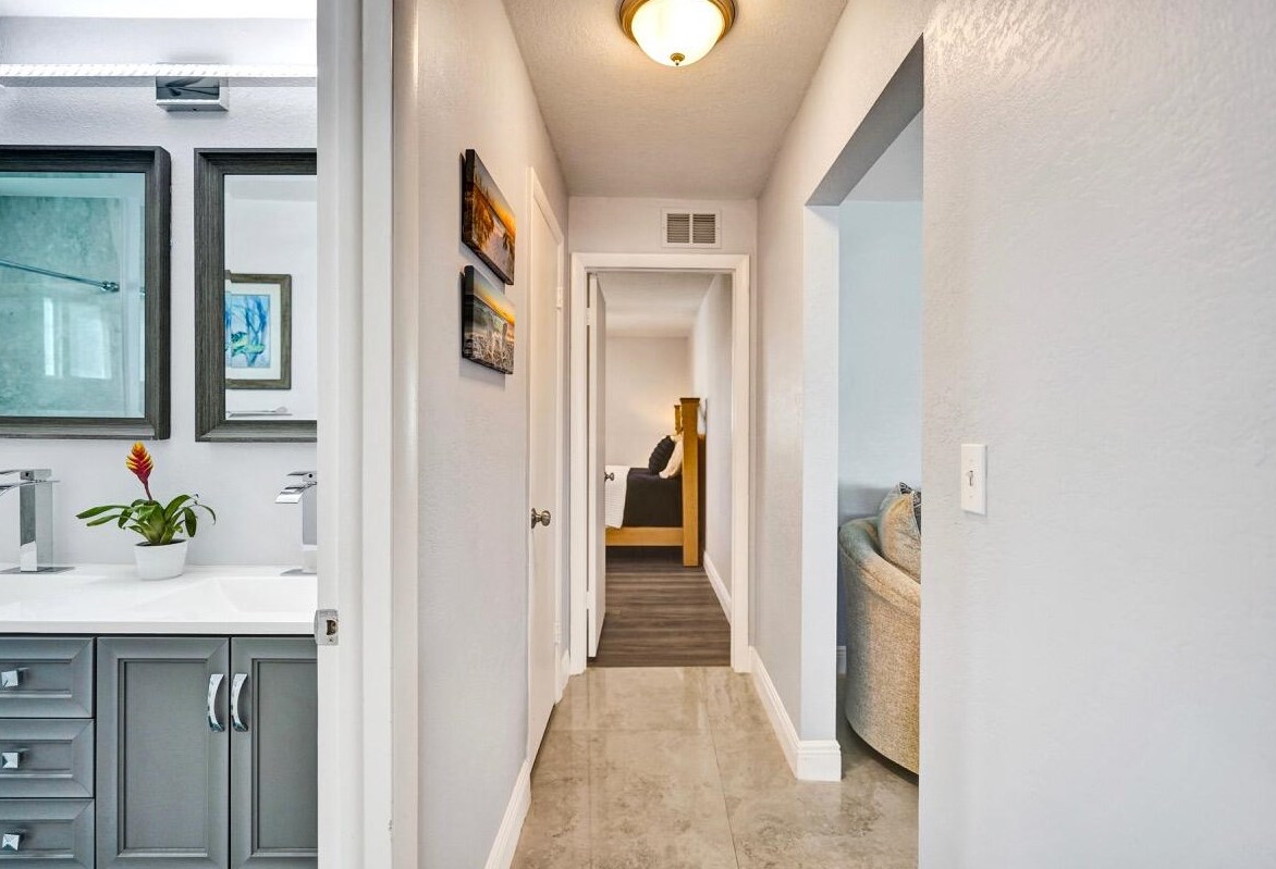 903 18 St, Boynton Beach FL 33426-5429 exterior