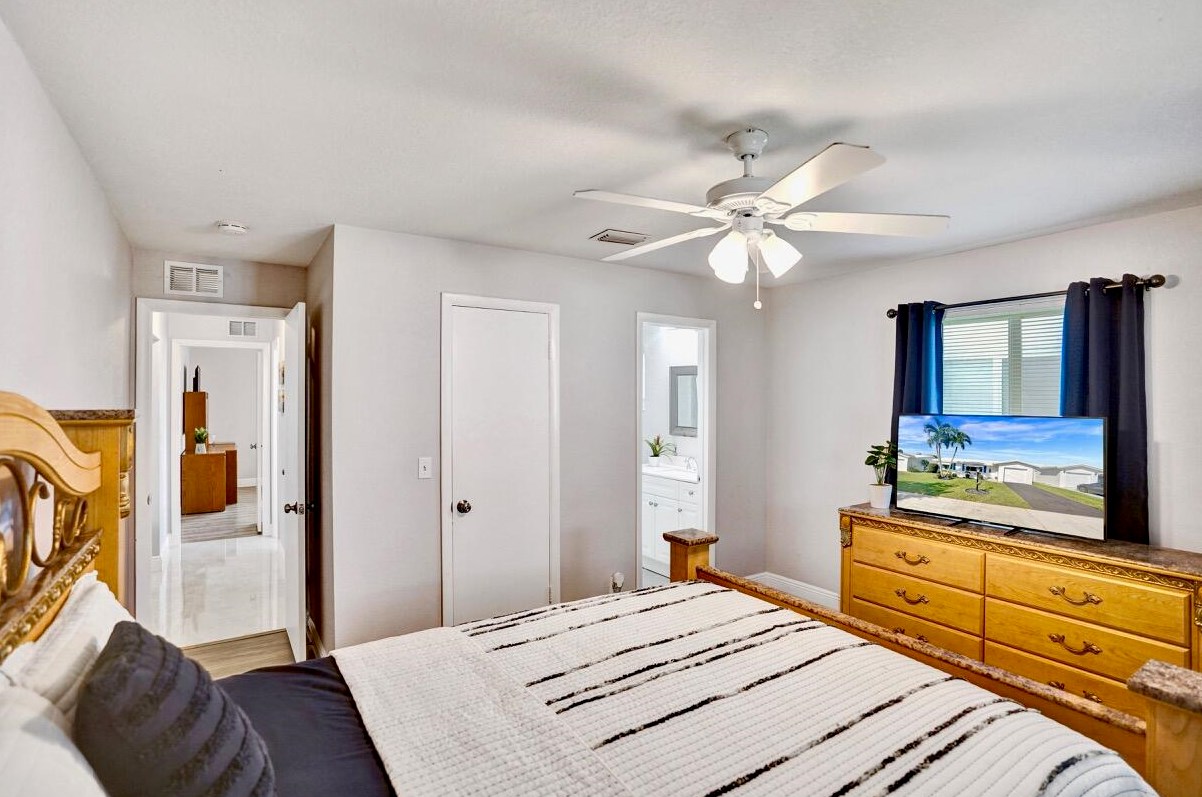 903 18 St, Boynton Beach FL 33426-5429 exterior