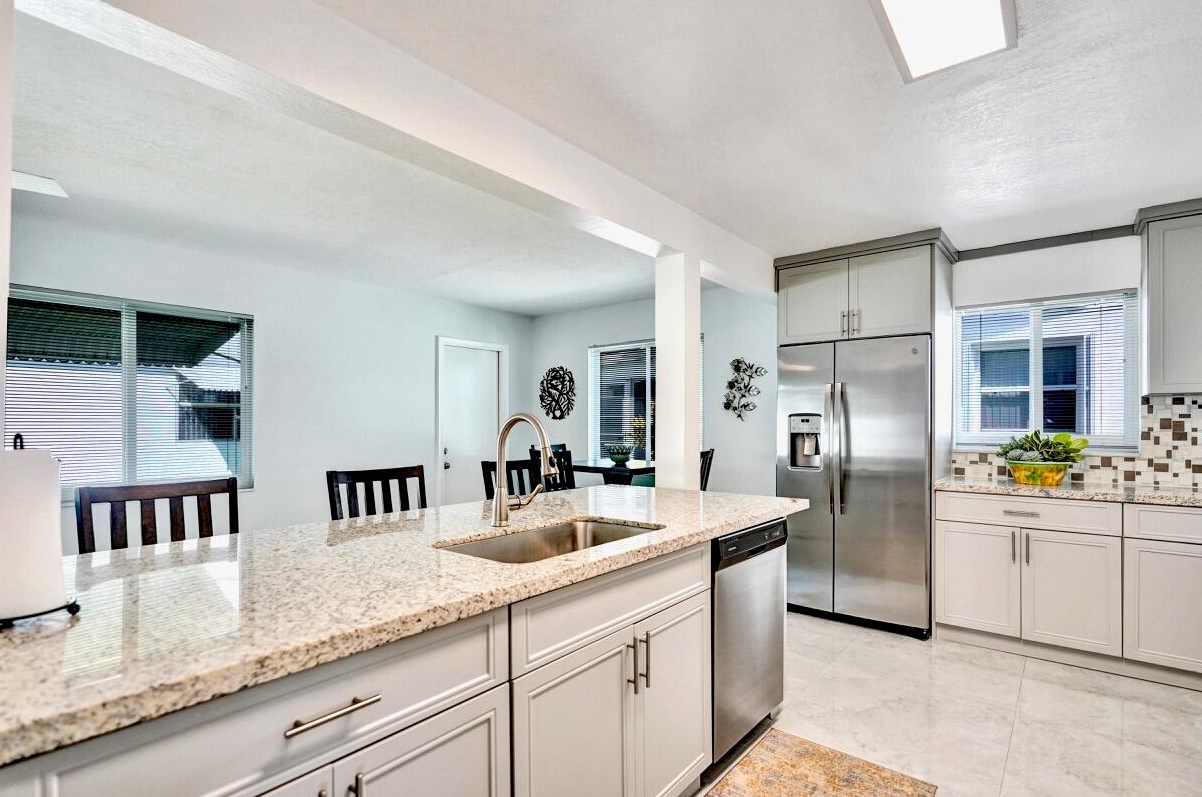 903 18 St, Boynton Beach FL 33426-5429 exterior