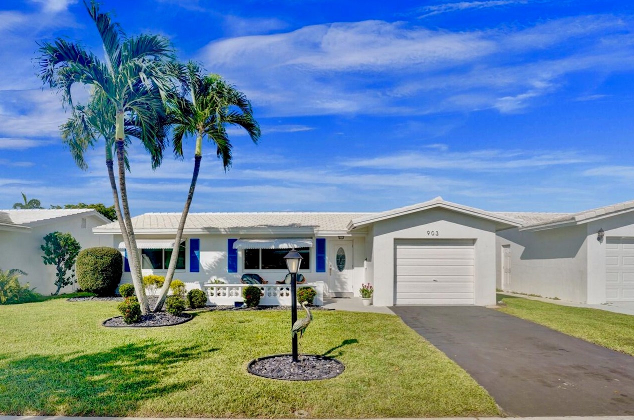 903 18 St, Boynton Beach FL 33426-5429 exterior