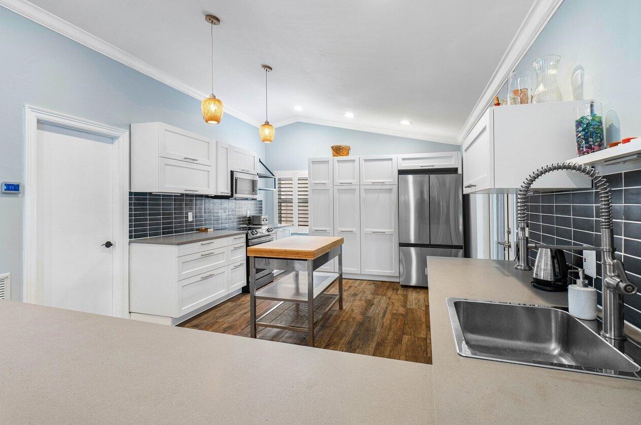 603 11th St, Boynton Beach FL  33426-2980 exterior