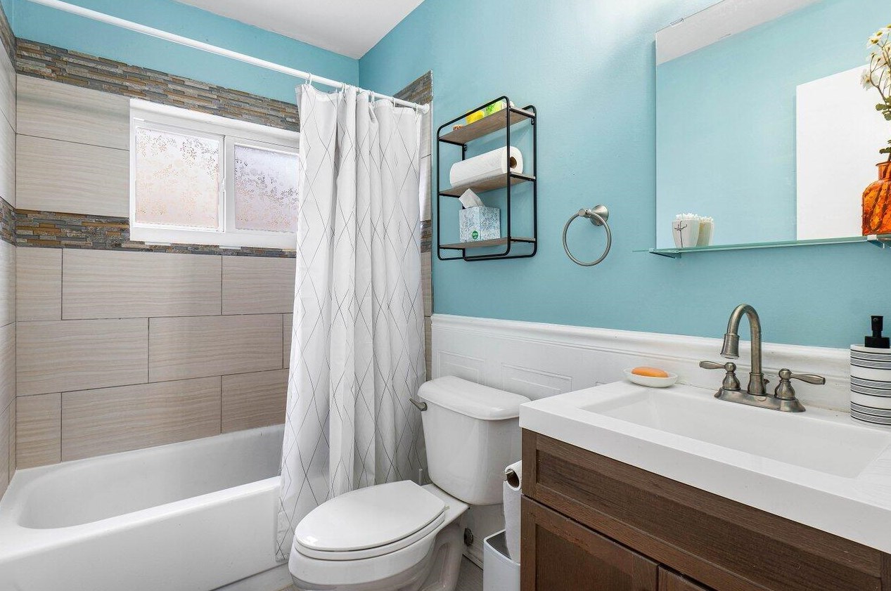 603 11th St, Boynton Beach FL  33426-2980 exterior