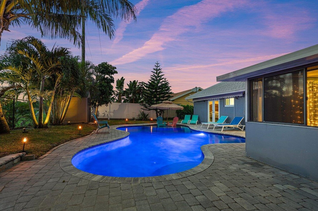 603 11th St, Boynton Beach FL  33426-2980 exterior