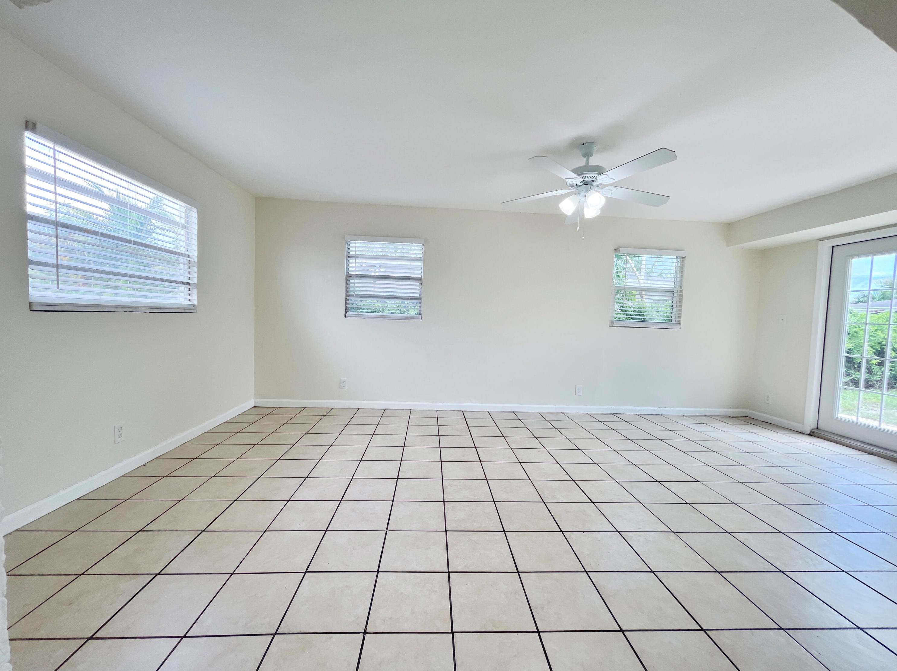 1517 14th Ave, Lake Worth FL  33460-1718 exterior