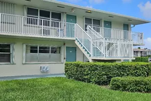 880 W Horizons Unit, Boynton Beach, FL 33435 - Photo 3