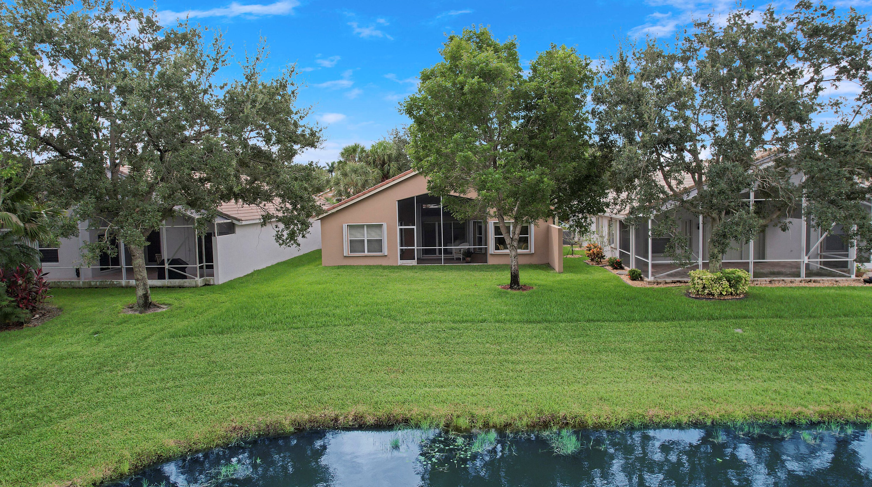 9753 Donato Way, Lake Worth FL 33467-7057 exterior