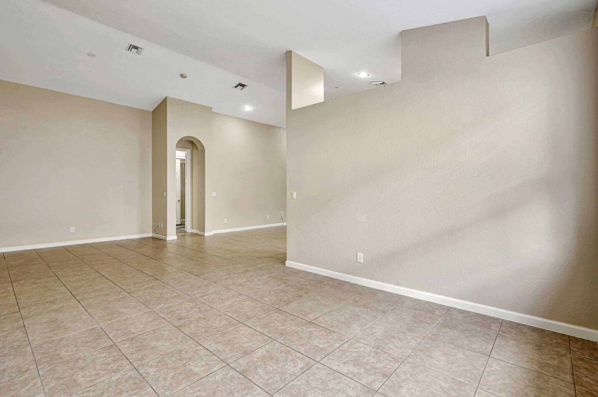 2280 Newport Is Blvd, Fort Pierce FL 34953-4587 exterior