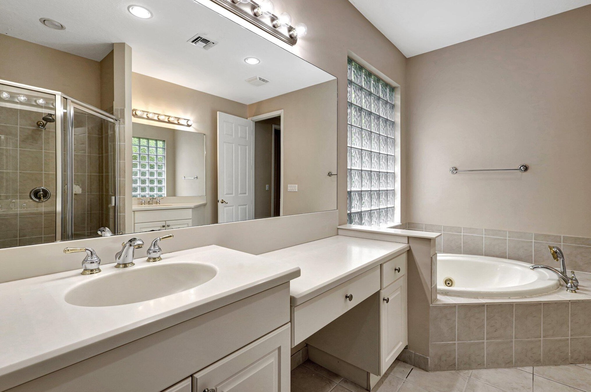 2280 Newport Is Blvd, Fort Pierce FL 34953-4587 exterior