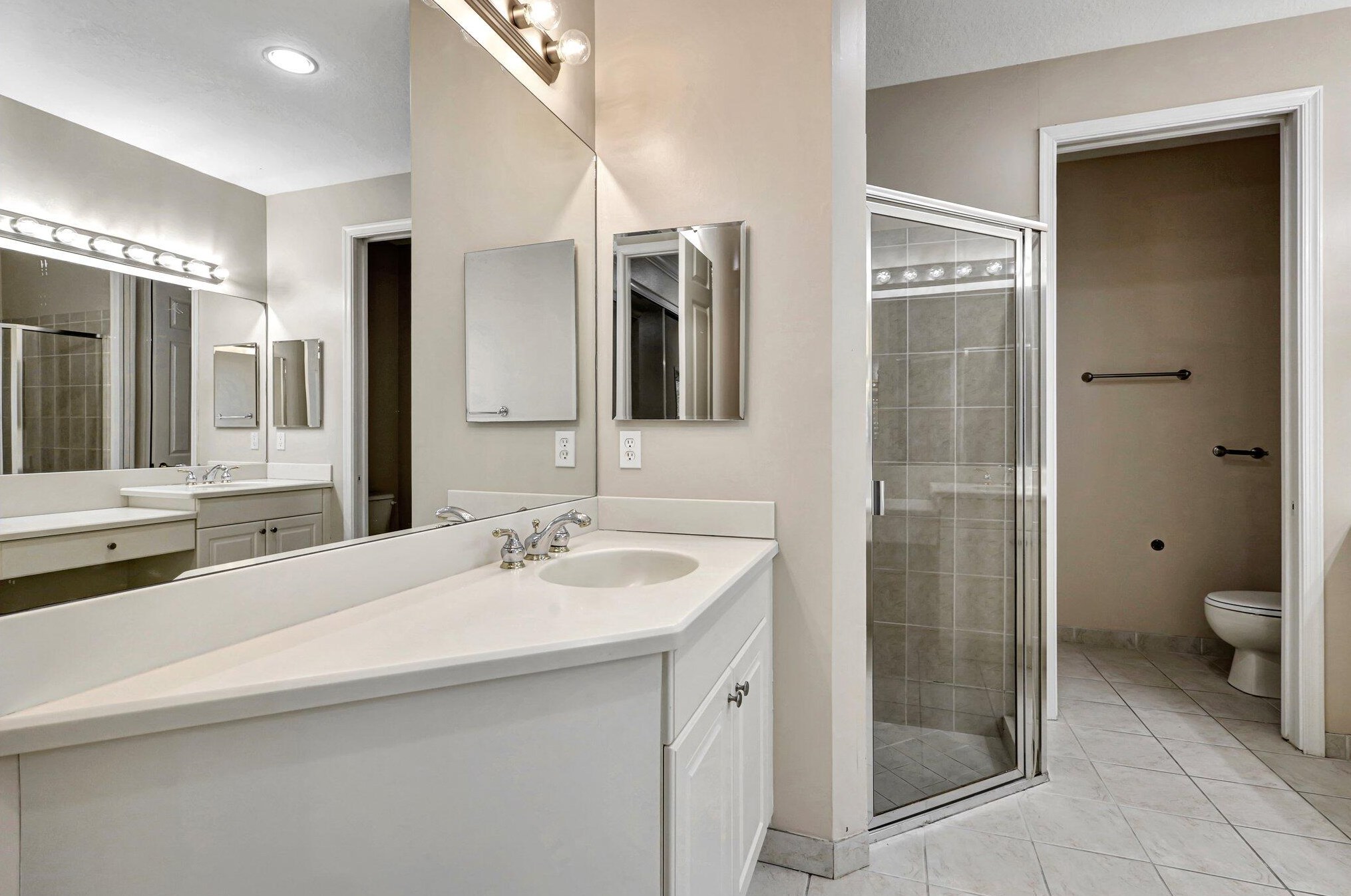 2280 Newport Is Blvd, Fort Pierce FL 34953-4587 exterior