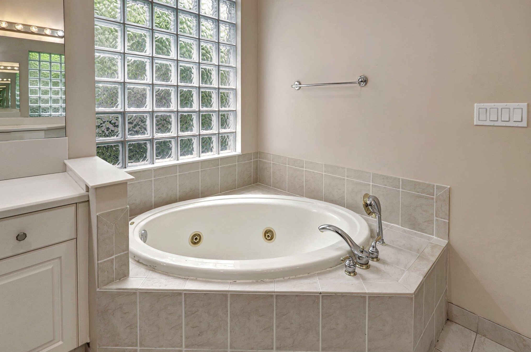 2280 Newport Is Blvd, Fort Pierce FL 34953-4587 exterior