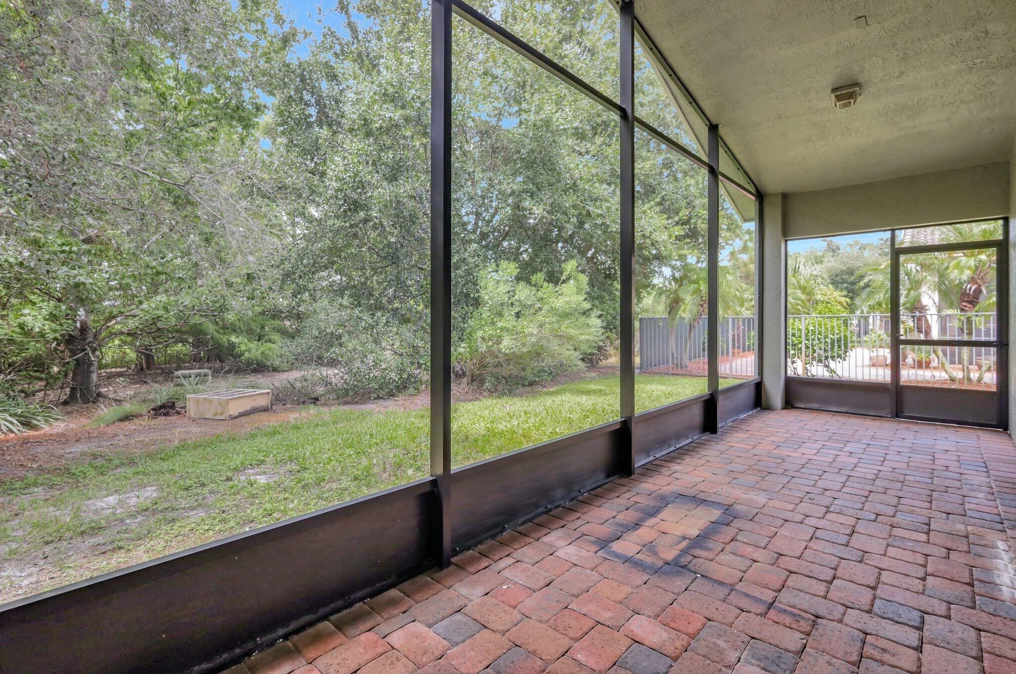 2280 Newport Is Blvd, Fort Pierce FL 34953-4587 exterior