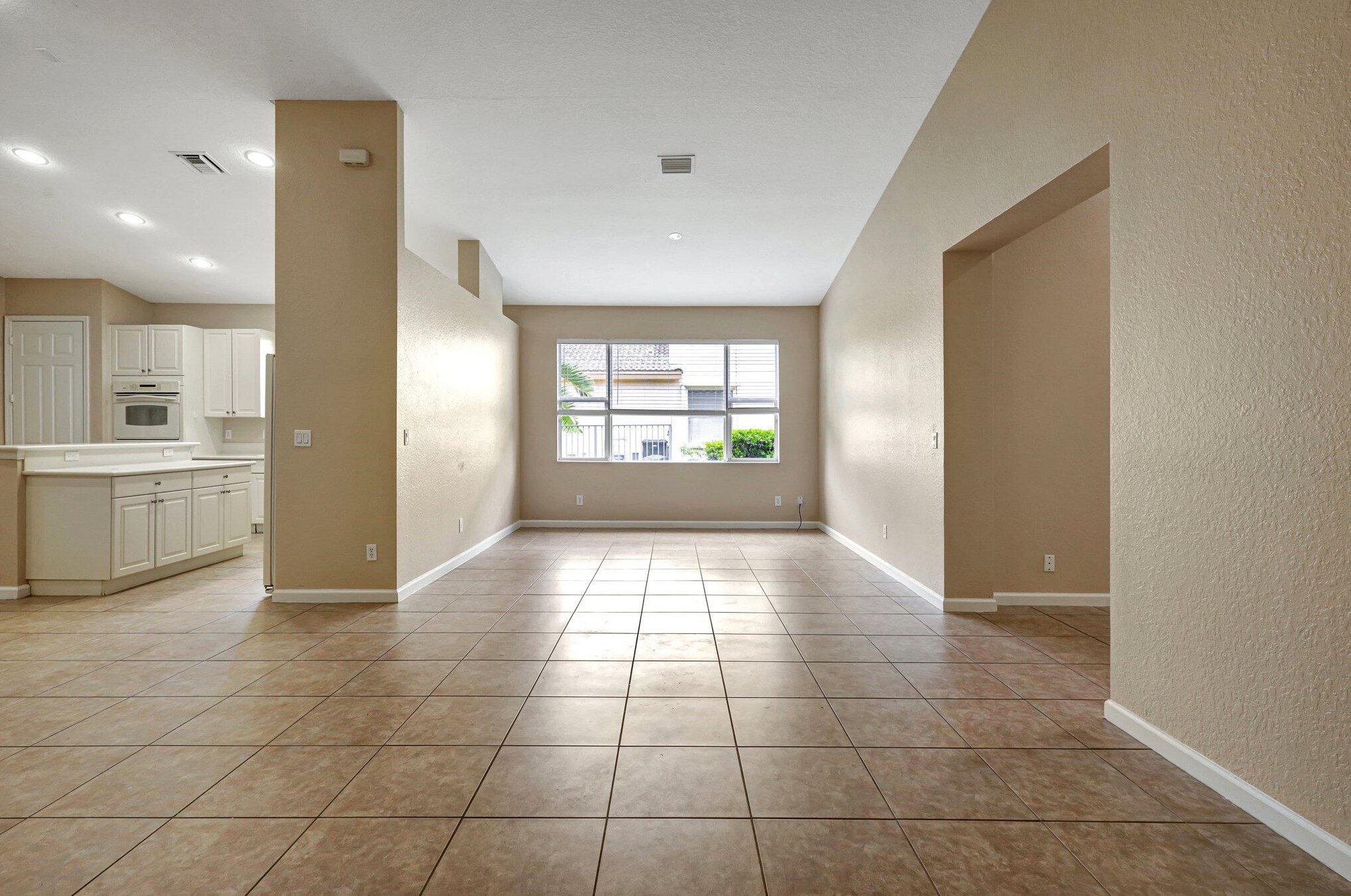 2280 Newport Is Blvd, Fort Pierce FL 34953-4587 exterior