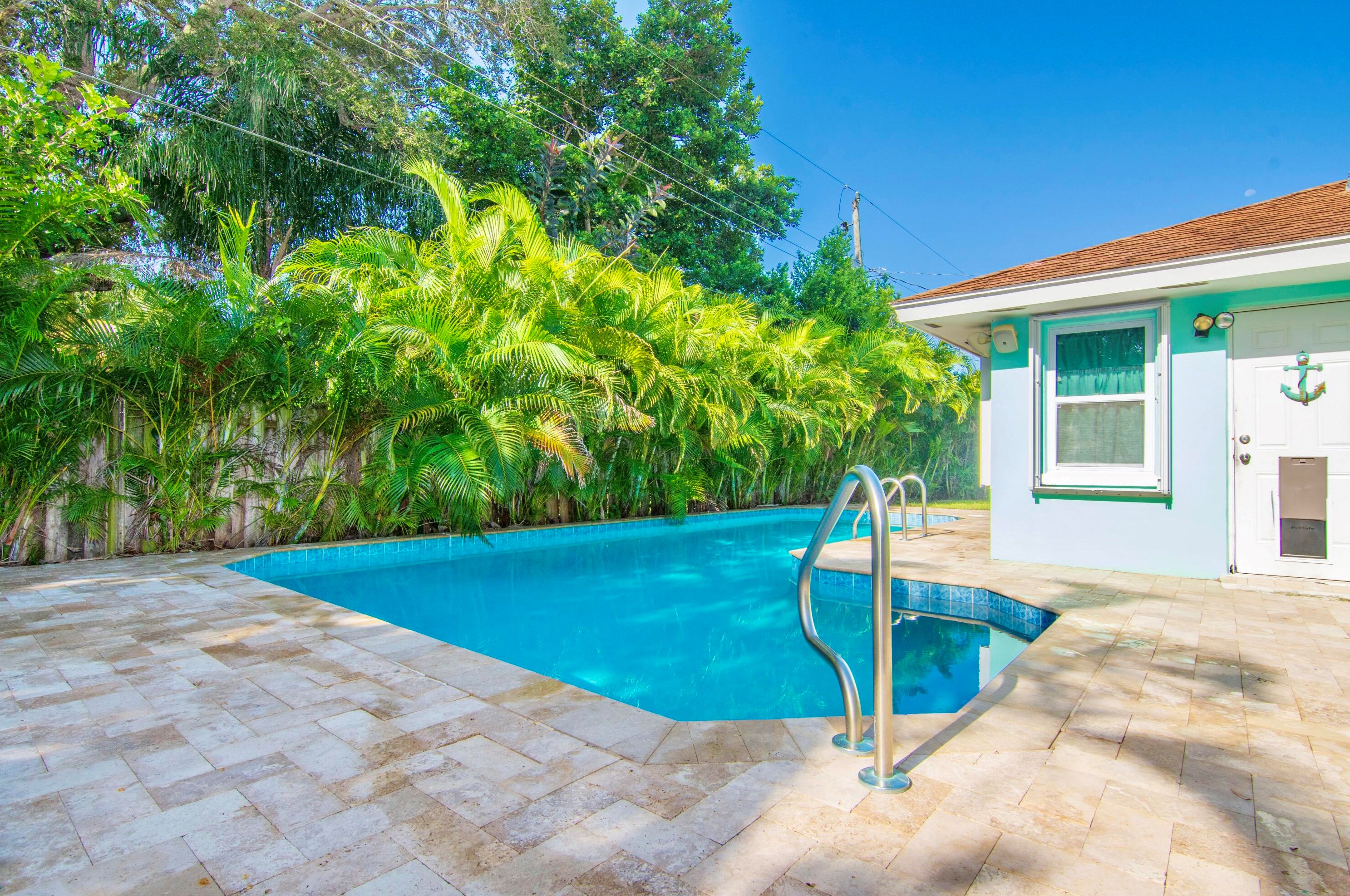 1445 5 St, Vero Beach FL  32962-2120 exterior
