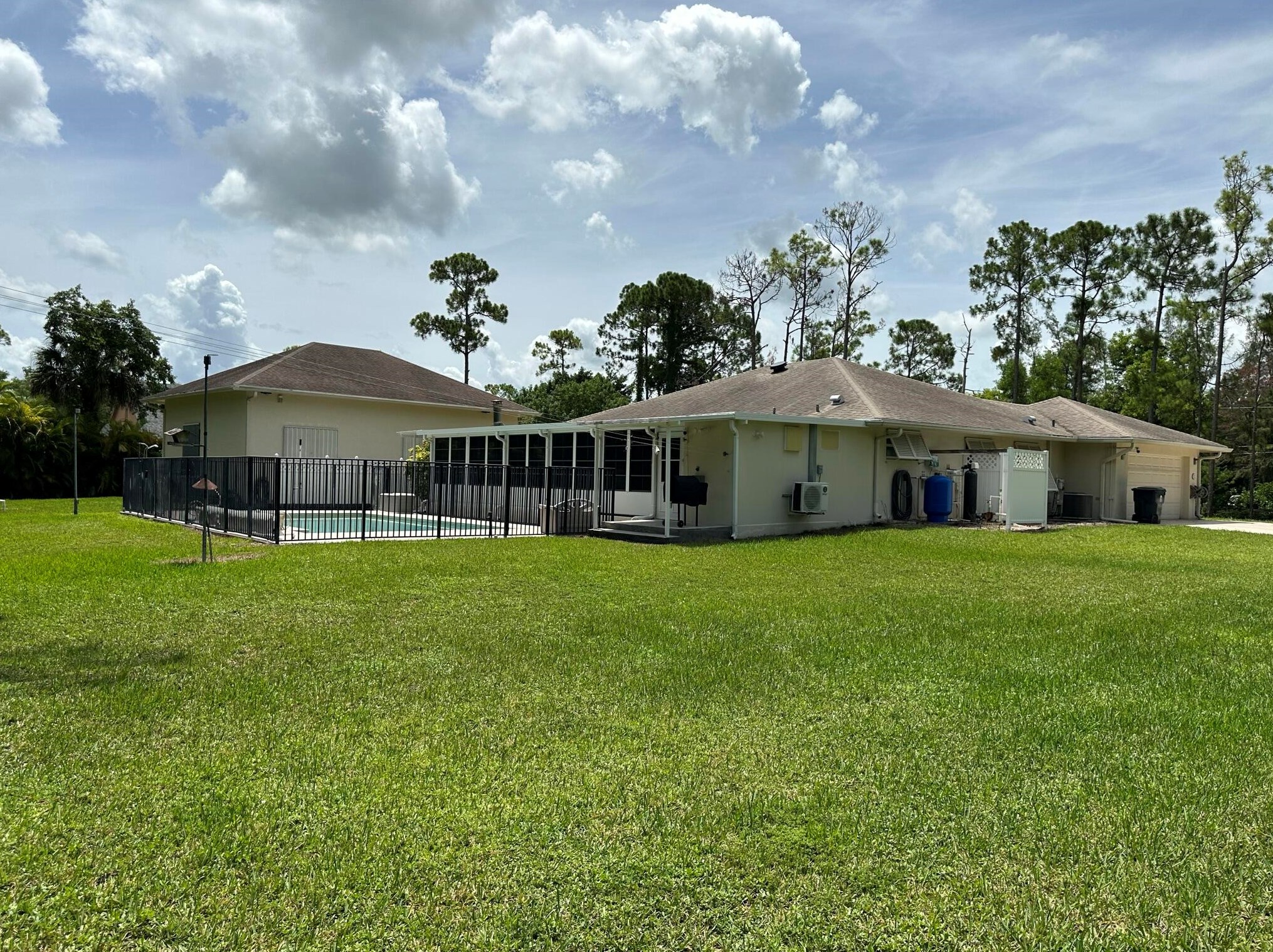 16193 72, Town Of Loxahatchee Groves FL  33470-3113 exterior