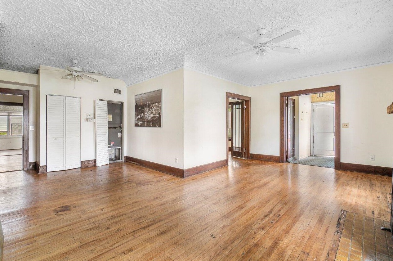 402 Federal Hwy, Lake Worth FL 33460-4641 exterior