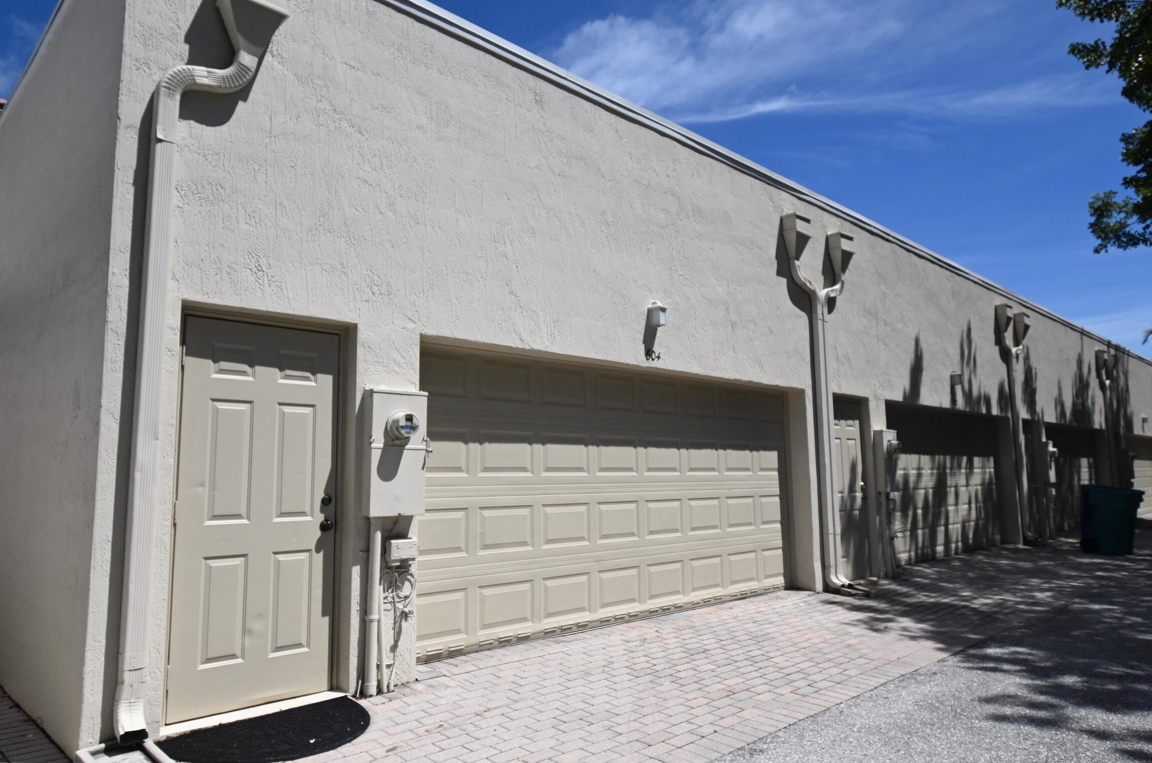 604 24 Ave, Boynton Beach FL 33426-8789 exterior