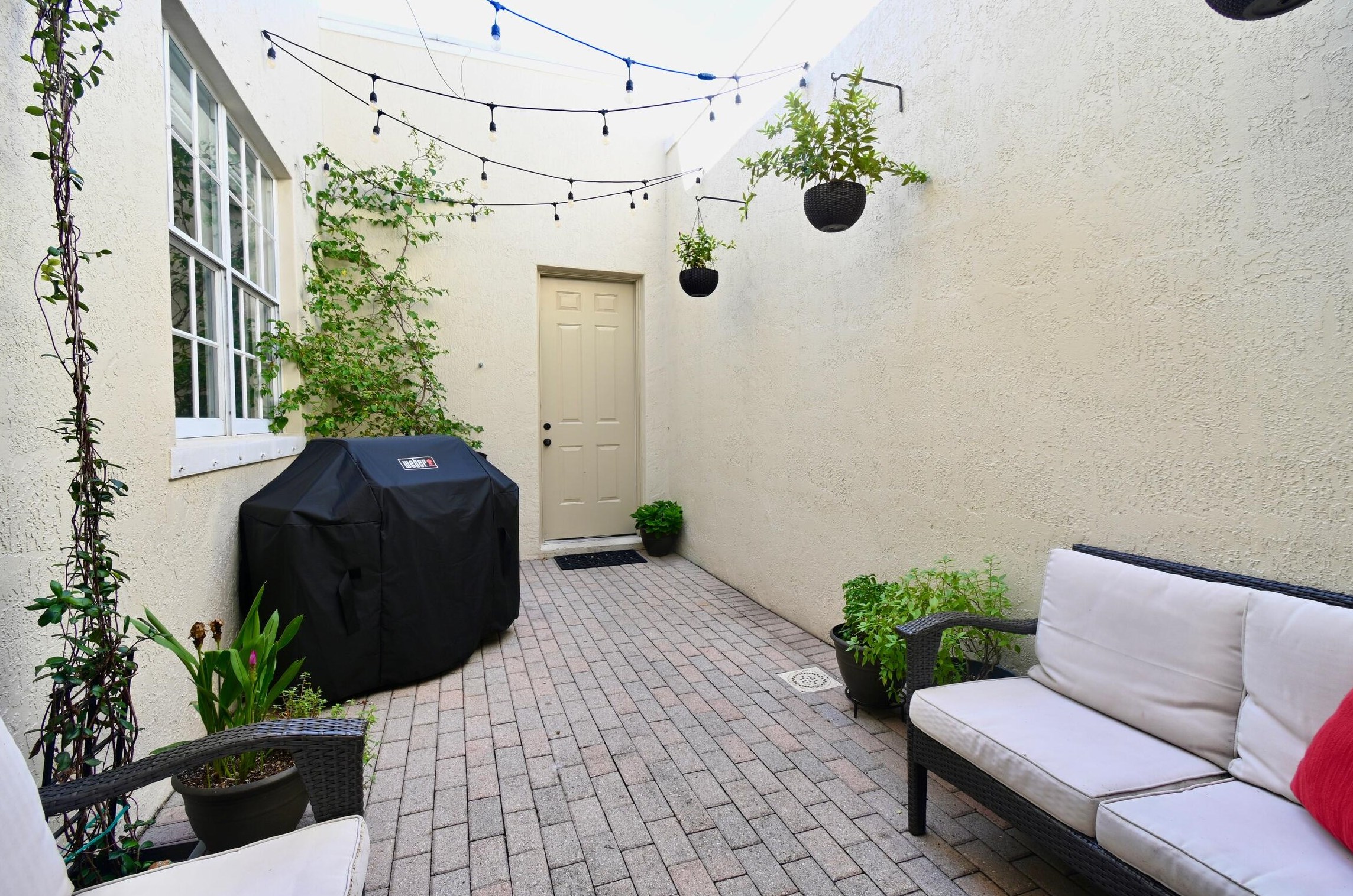 604 24 Ave, Boynton Beach FL 33426-8789 exterior