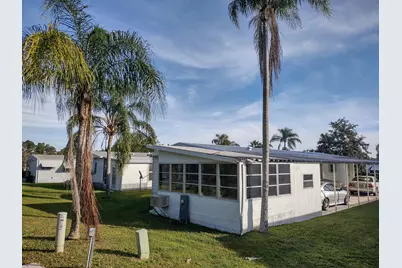 146 W Caribbean, Port Saint Lucie, FL 34952 - Photo 5