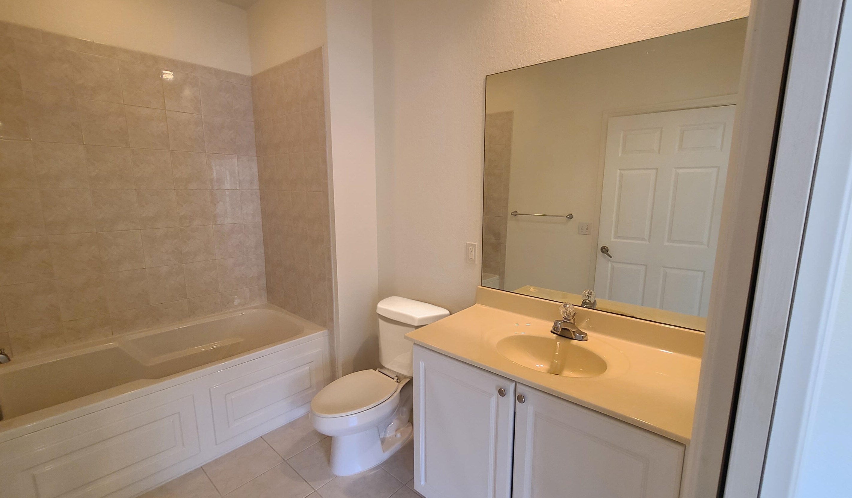 1840 Dove Tail Dr, Fort Pierce FL 34982-8000 exterior