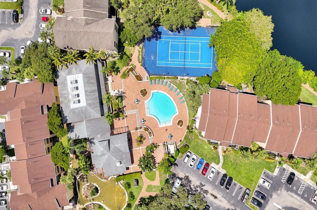 2311 Congress Ave, Boynton Beach FL  33426-7434 exterior