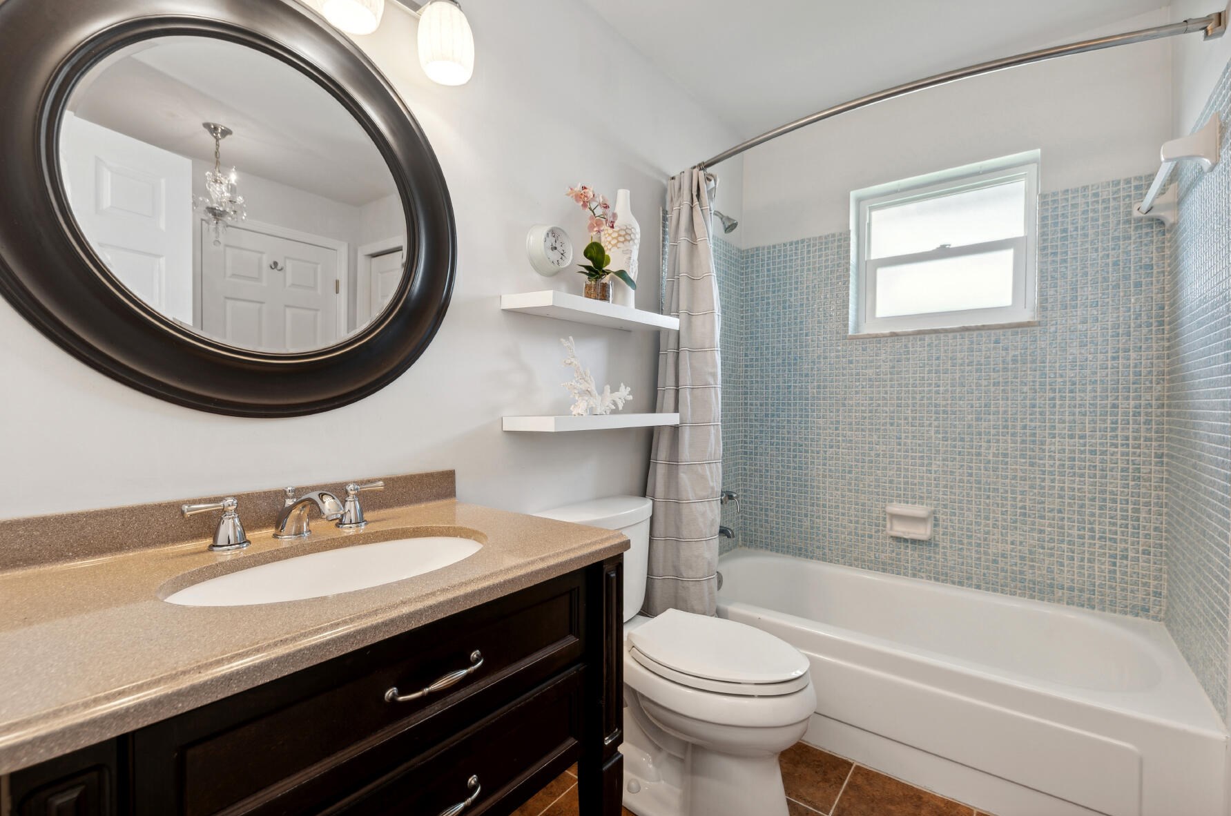 1006 7 Ave, Boynton Beach FL 33435-3807 exterior