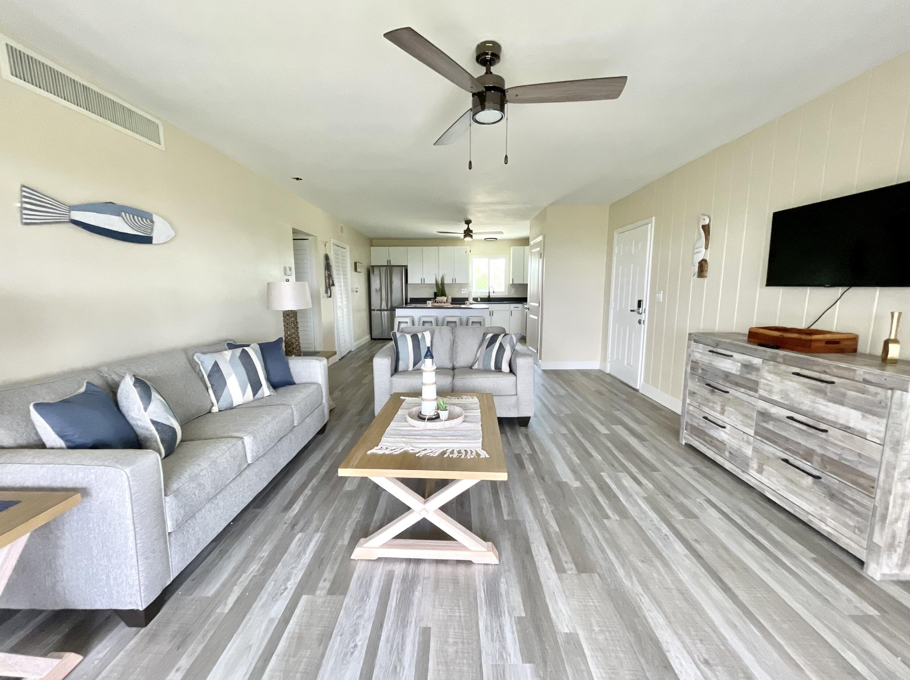 1156 Ocean Dr, Fort Pierce FL  34949-3300 exterior