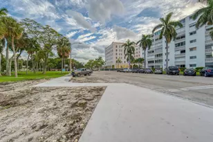 1 N Golfview Rd, Lake Worth Beach, FL 33460 - Photo 15