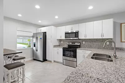 20 Flores Del Norte, Fort Pierce, FL 34951 - Photo 5