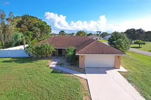 1991 SE Aires Ln, Port Saint Lucie, FL 34984 - Photo 7