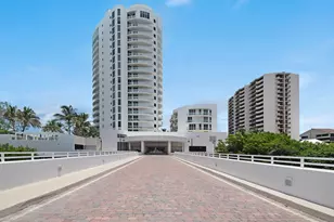 4600 N Ocean Dr, Singer Island, FL 33404 - Photo 49