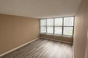 2500 Parkview Dr, Hallandale Beach, FL 33009 - Photo 21