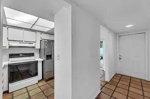 1912 NE 6th St, Deerfield Beach, FL 33441 - Photo 13