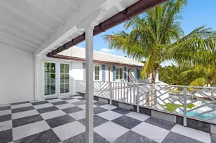 1246 N Lake Wy, Palm Beach, FL 33480 - Photo 19