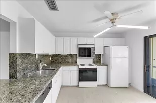 7 Bay Cedar Ct, Royal Palm Beach, FL 33411 - Photo 13