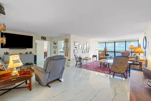 1900 Consulate Pl, West Palm Beach, FL 33401 - Photo 9