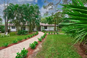 18238 128th Trail N, Jupiter, FL 33478 - Photo 3