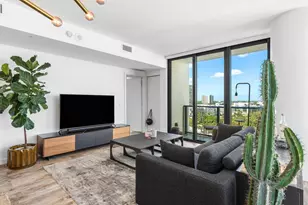 650 NE 32nd St, Miami, FL 33137 - Photo 7