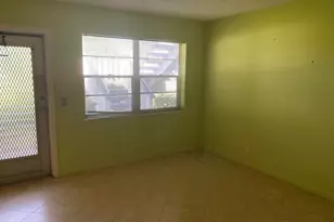 95 Cambridge E, West Palm Beach, FL 33417 - Photo 3