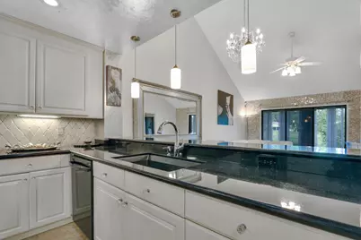 6136 SE Georgetown Place, Hobe Sound, FL 33455 - Photo 9