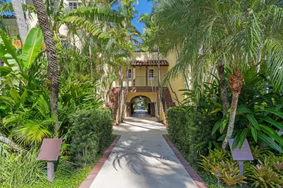 301 Australian Avenue, Unit #303, Palm Beach, FL 33480 - Photo 17