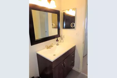 157 Yacht Club 308 Way, Unit #308, Hypoluxo, FL 33462 - Photo 11