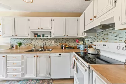 13960 Via Flora, Unit #H, Delray Beach, FL 33484 - Photo 11