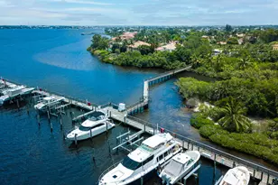 855 SW Pebble Ln, Palm City, FL 34990 - Photo 43