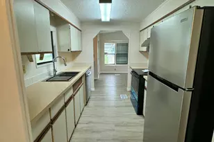 85 Lagos Del Norte, Fort Pierce, FL 34951 - Photo 9